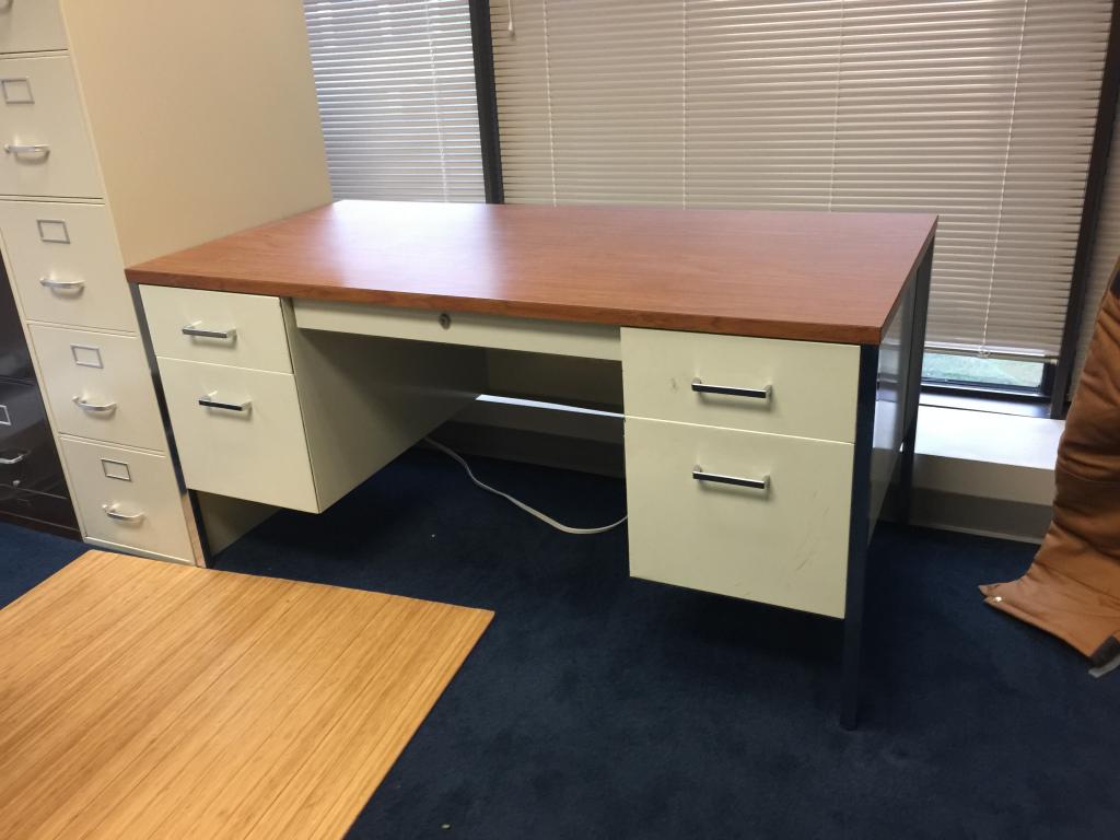 RENTAL-Steelcase Metal Desks (3 colors) - click to see full size photo