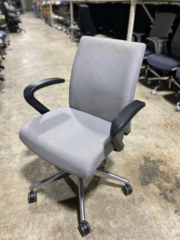 HON Gray Task Chairs - click to see full size photo
