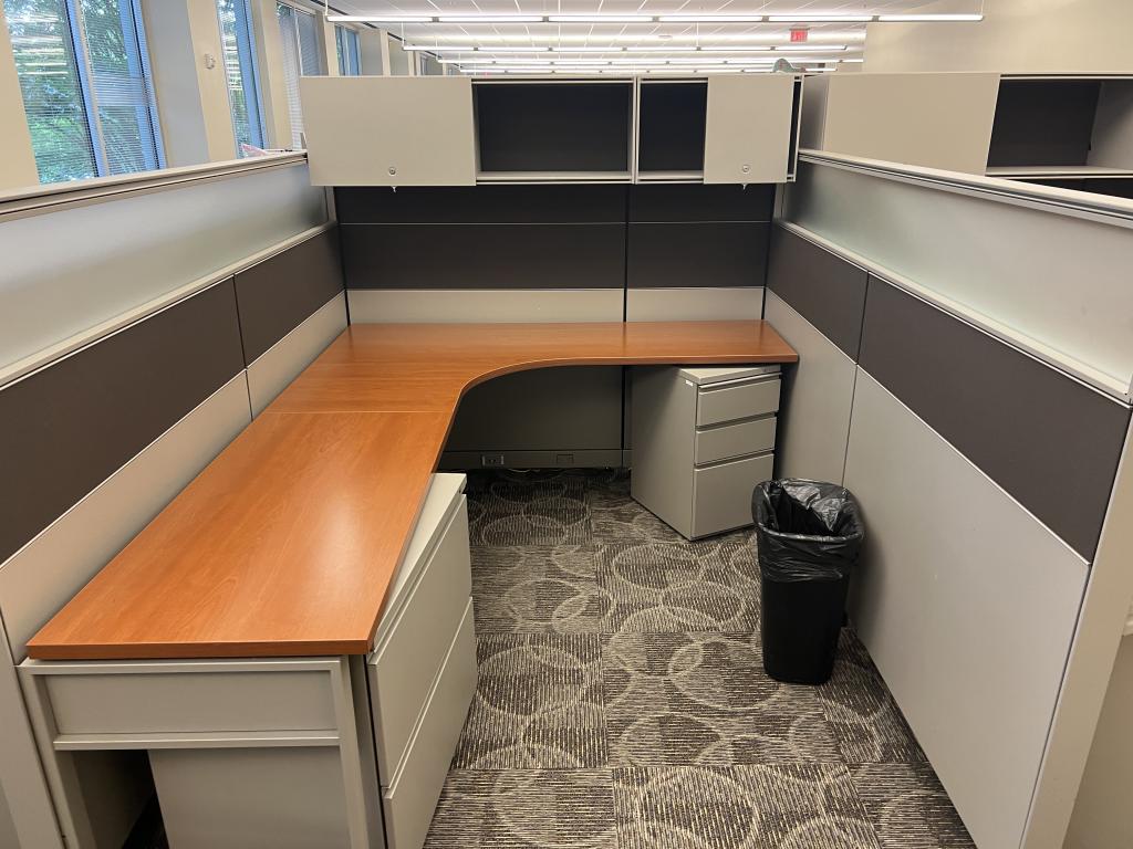 Herman Miller Canvas 6 x 8' Workstation - click to see full size photo