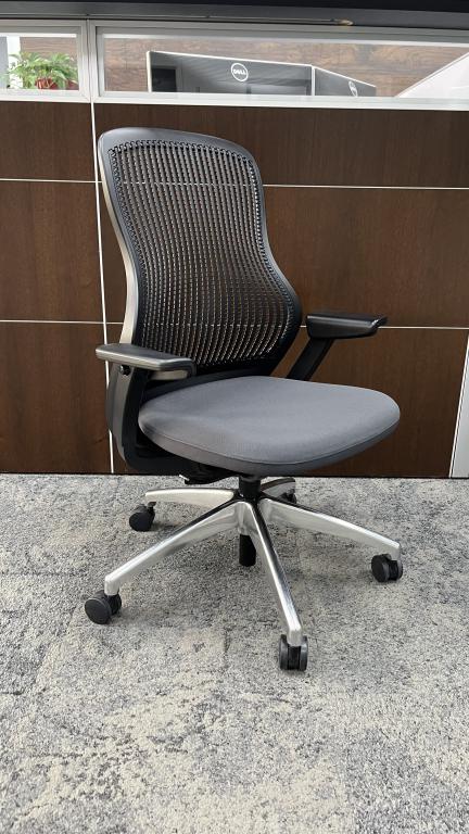 Knoll ReGeneration Task Chair - click to see full size photo