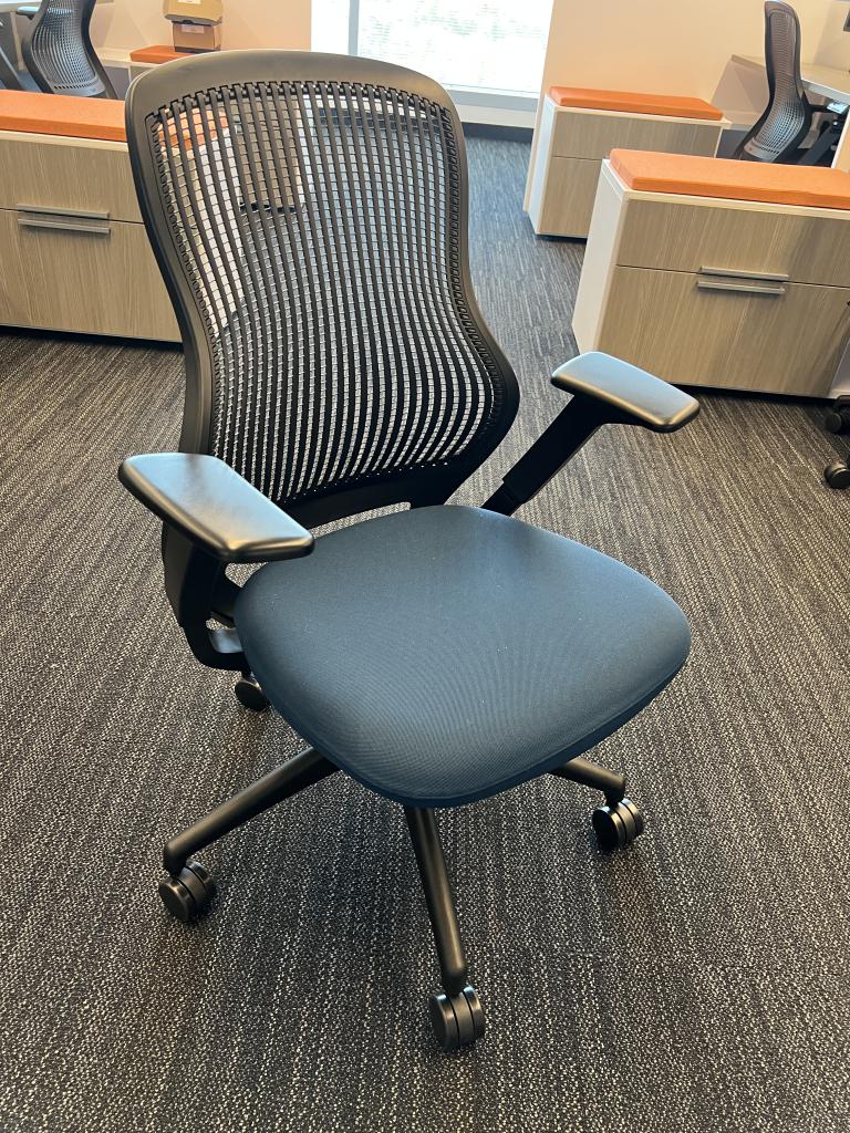 Knoll ReGeneration Task Chair - Blue - click to see full size photo